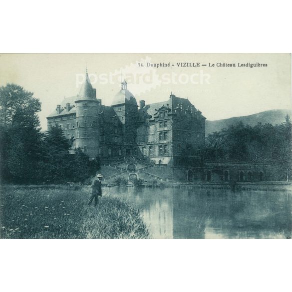 The castle of Vizille. Photo sheet, postcard. (2791079)