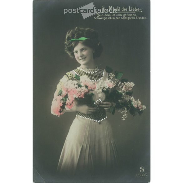 Romantic postcard. Colored photo sheet, postcard. (2791089)