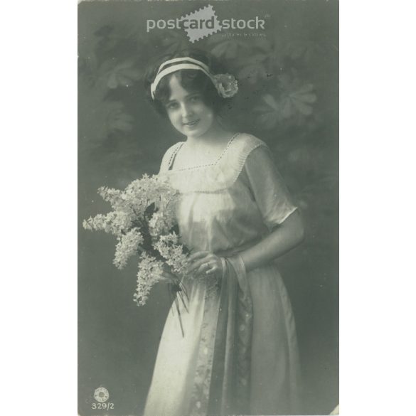 1916 – Romantic postcard, photo sheet. (2791111)