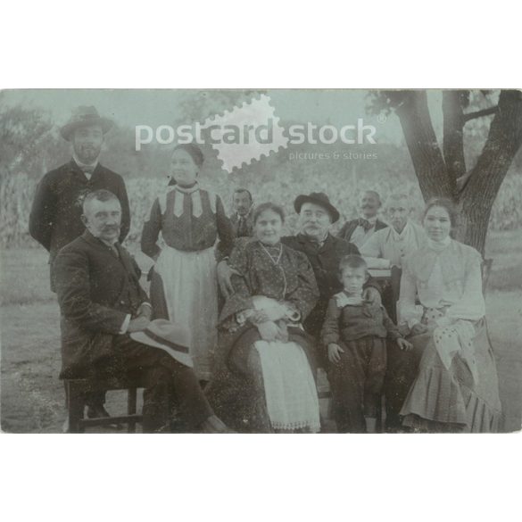 1905 – Kunszentmárton. Family photo. Photo sheet, postcard. (2791151)