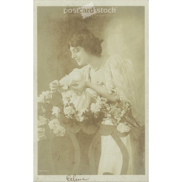 1920 – Romantic postcard, photo sheet. (2791156)