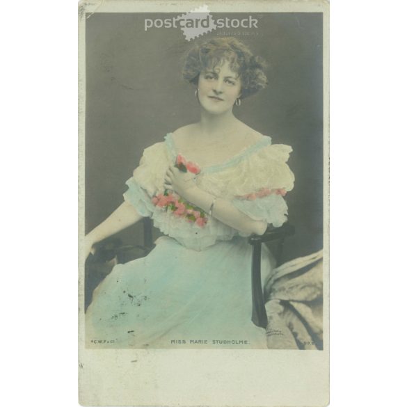 1910 – Miss Marie Studholme actress. Colored photo sheet, postcard. (2791187)