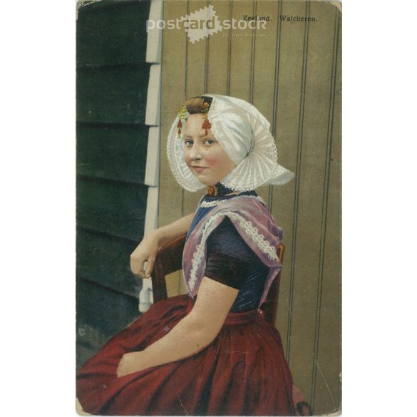 1924 – Zeeland, Dutch girl in traditional costume. Postcard. (2791279)