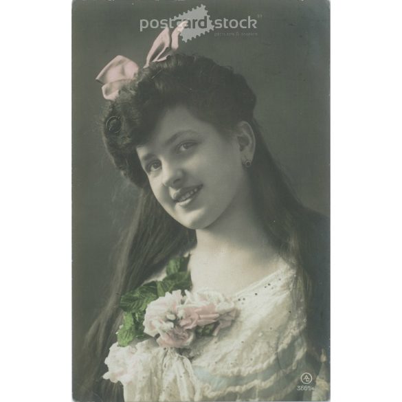 1919 – Romantic postcard. Colored photo sheet. (2791283)