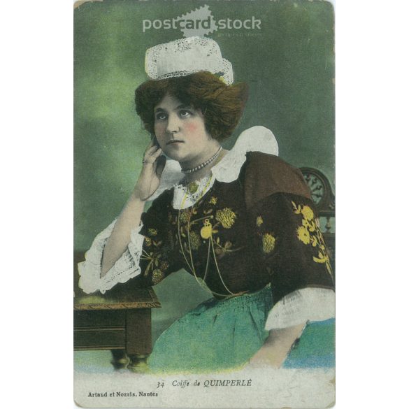 Francia. Quimperlé hair ornament. Colored photo sheet, postcard. (2791297)