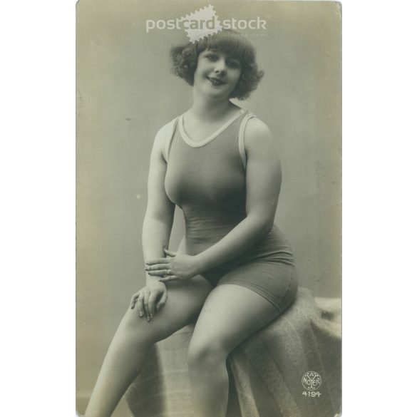 Art Deco, French, black and white postcard, photo sheet. Lady in swimsuit. (2791337)