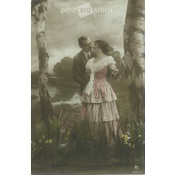 1918 – Romantic postcard. Colored photo sheet. (2791532)