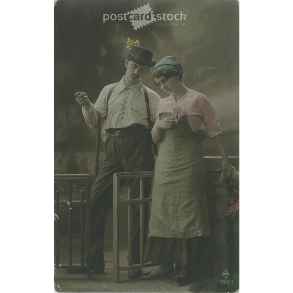 1916 – Romantic postcard. Colored photo sheet. (2791669)