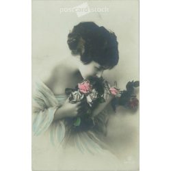 Romantic postcard. Colored photo sheet. (2791686)