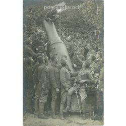   WWI K.u.K. mortar 30.5 cm, soldier playing on the violin inside the cannon. Postcard, photo sheet. (2791816)