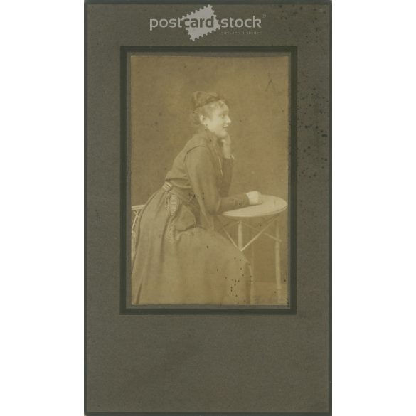 Full length portrait of young woman in elegant embroidered dress. Cabinet photo / hardback photo / business card. (2791880)