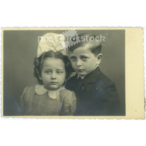 Portrait photo of a brother and sister from the photography studio of István Kacsurek. Uzhhorod. Postcard, photo card. (2791882)