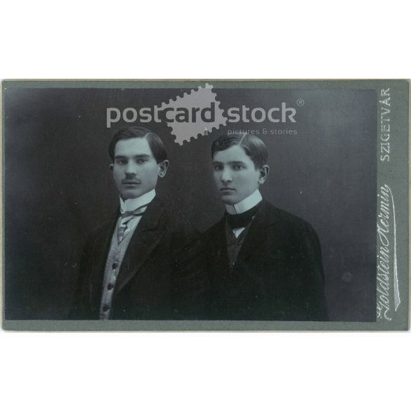 Cabinet photo taken in Goldstein’s photo studio Hermin. Szigetvár. Brothers in elegant attire, studio shot. Cabinet photo / hardback photo / business card, CDV photo. (2791989)