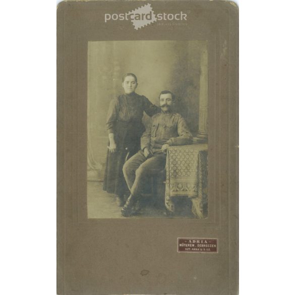 1915 – ADRIA, photography studio, Debrecen. Married couple in full length, recording. Cabinet photo / hardback photo / business card, CDV photo. (2792004)