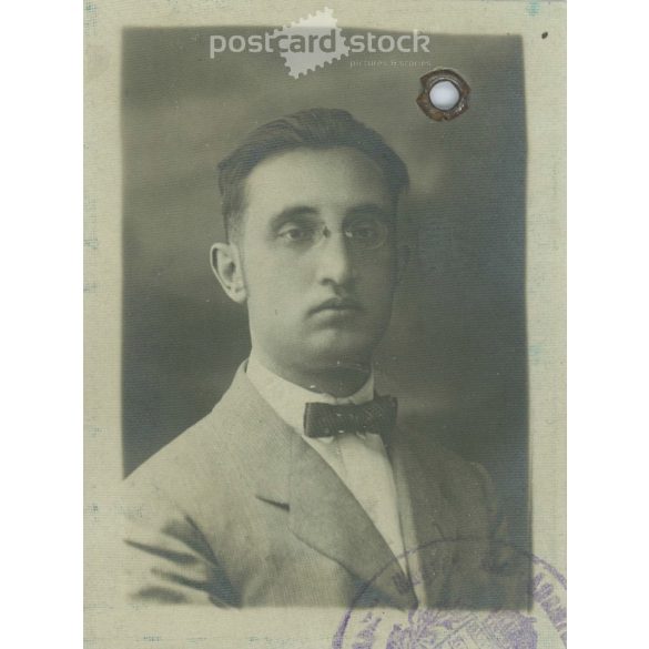 Portrait photo of young man. Original, small ID picture, paper picture. (2792021)