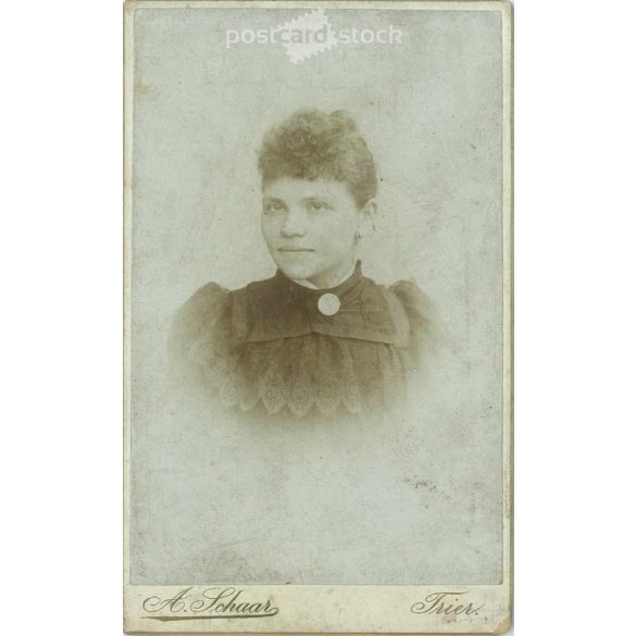 A. Schaar Photography Studio, Germany, Trier. Portrait photo of young woman. Cabinet photo / hardback photo / business card, CDV photo. (2792035)