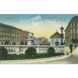   1915 – Bratislava. Coronation Hill Square. Statue of Maria Theresa. Colored photo sheet, postcard. (2792054)