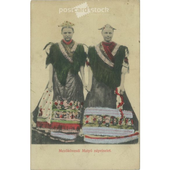 1914 – Matyó Mezőkövesdi folk costume. Colored photo sheet, postcard. (2792088)