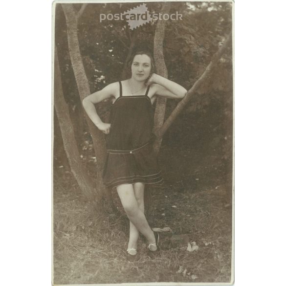 1930s. Gyomrő. Photo of a young woman in a swimsuit. Produced by Gyömrő-Strandfürdő, photography studio. Black and white photo sheet, postcard. (2792134)