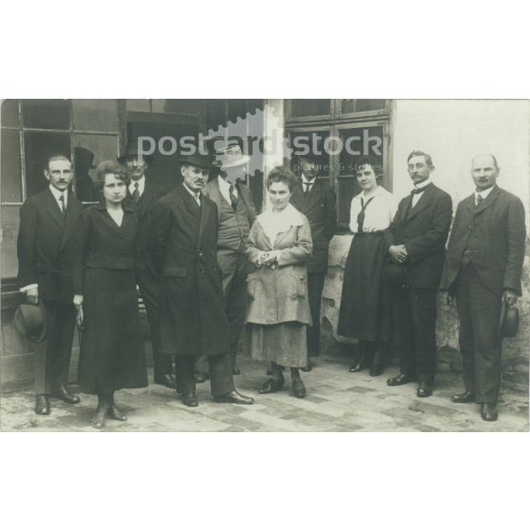 1921 – The teaching staff of the Szolnok civil boys’ school. Black and white photo sheet, postcard. (2792147)