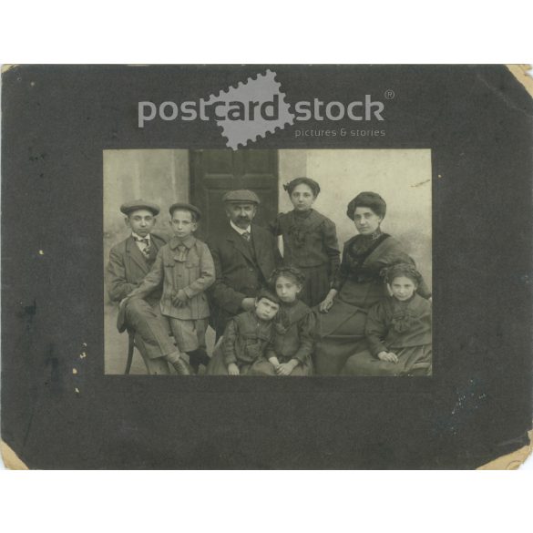 1890s. Family of eight, Henrik Haber photography studio, Szombathely. Original, cashiered paper photography. (2792252)