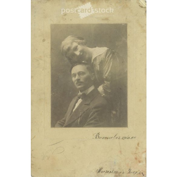 1915 - Photo of a young couple. Mariska and Joci. Borossebes. Its maker is unknown. Original, cashiered paper image. (2792258)