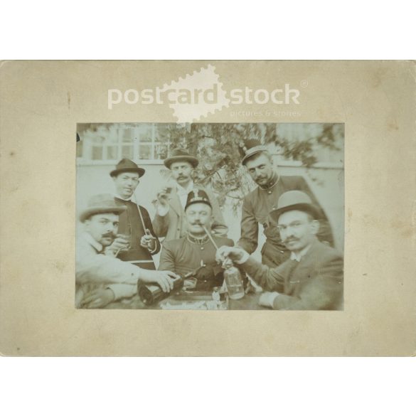 Early 1900s. Interesting table company. The person who took the photo and the people on it are unknown. Covered on hardboard. Cabinet photo / hardback photo / business card. (2792313)