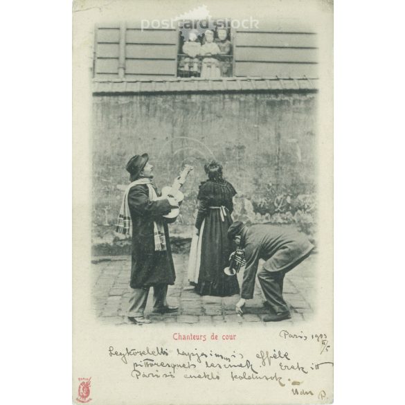 1903 – Paris, „singing beggars” on the street. Black and white photo sheet, old postcard. (2792390)