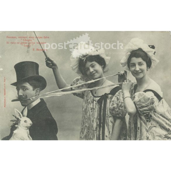 1905 – French humorous old postcard. Black and white photo sheet. (2792392)