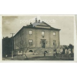   1918 – Pétervásara, District Court. The picture was taken by the photographer Györgyné Garami. Original paper image. Old photo. Black and white photo sheet, old postcard. (2792599)