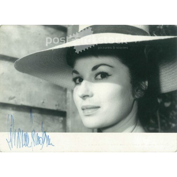 Autographed photo of Italian film actress Silvana Mangano. 1950s. Original paper image. Old photo. Colored photo sheet, old postcard. (2792643)