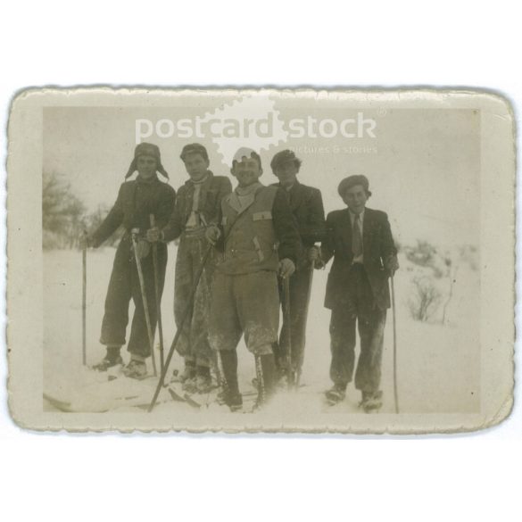 1950. Ski trip. Gyenesdias. The creator of the picture and the identity of the people on it are unknown. Black and white original paper image, old photo. (2792667)