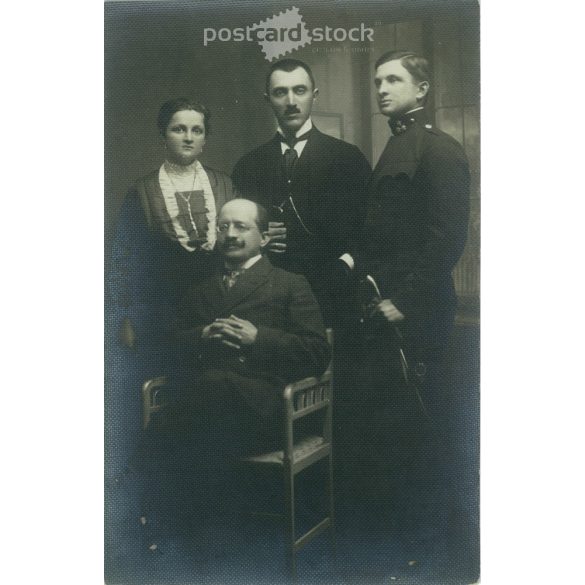 Circa 1910. Family, full-length, studio recording. The persons in the picture are unknown. Produced by János Gábor photography studio. Debrecen. Gelatin silver. Original paper image. Old photo. Black and white photo sheet, old postcard. (27925739)